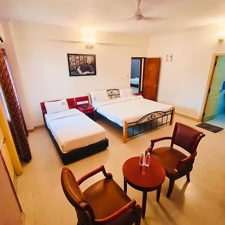 Kings Suites Palace Grounds